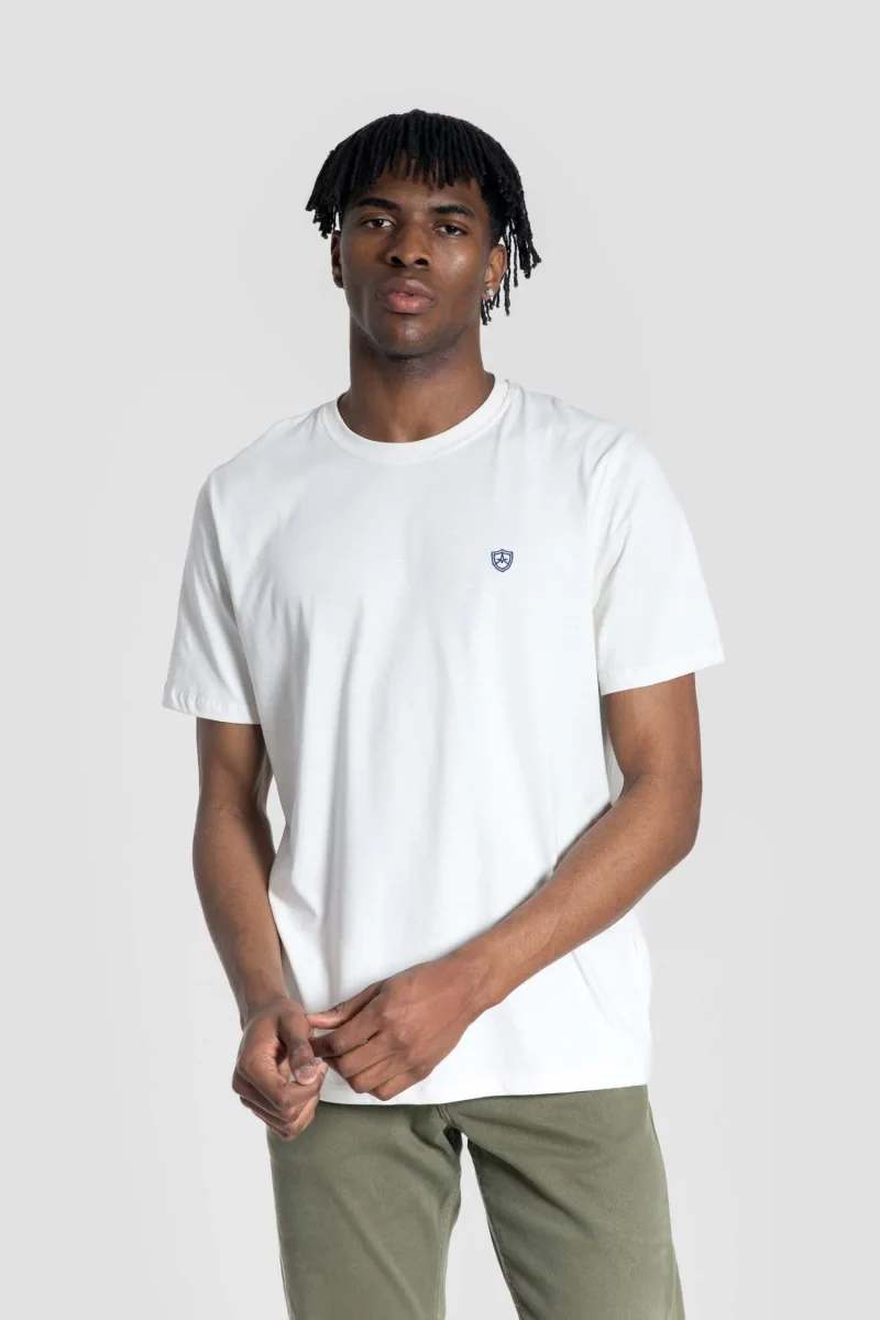 Camiseta Básica Escudo Hueso - Imagen 3