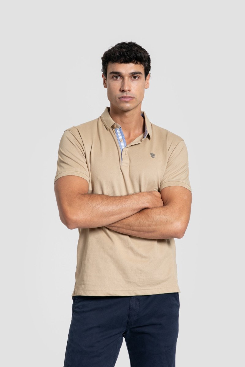 Polo Detalle Relieve Camel - Imagen 3