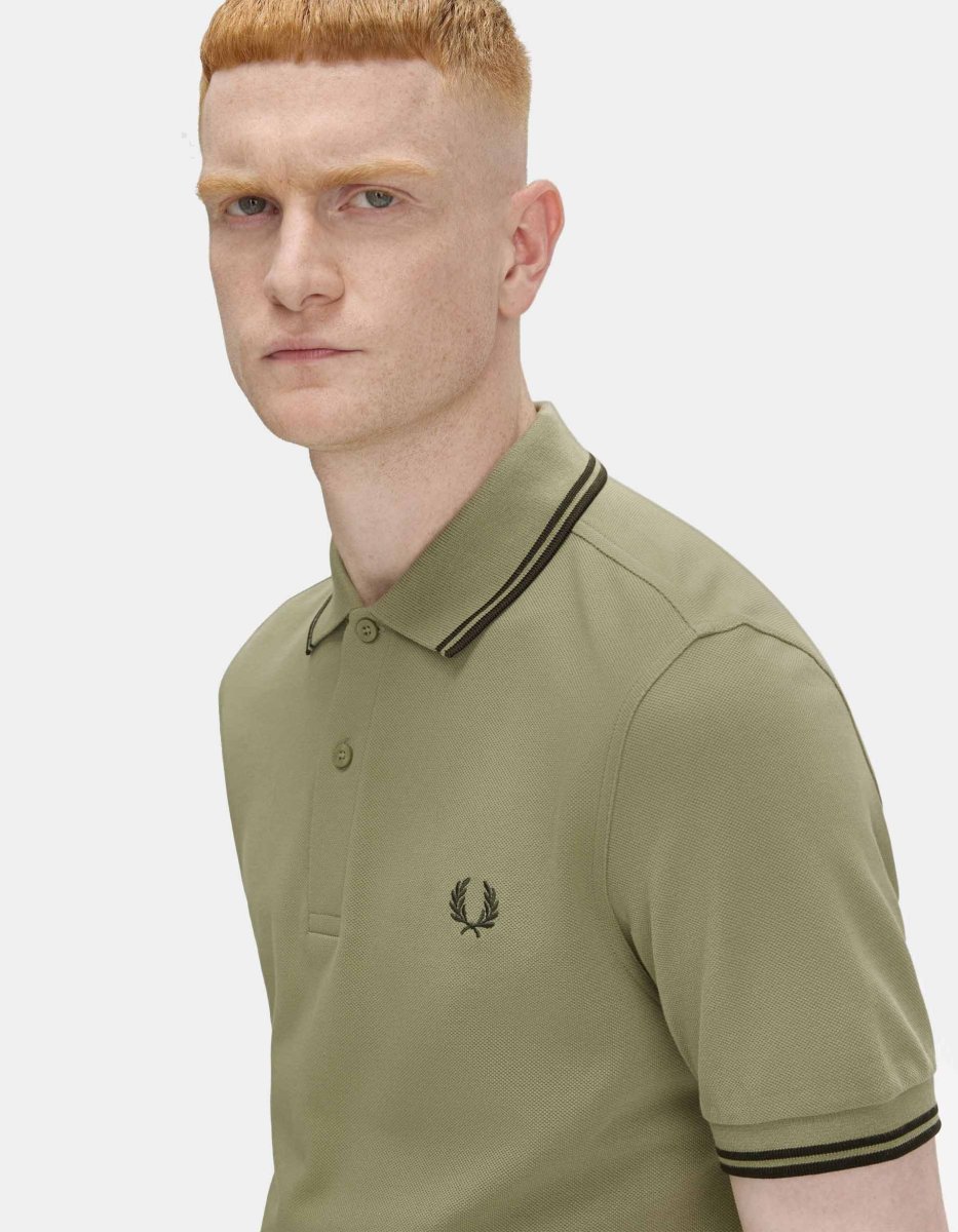 Polo FRED PERRY M3600 - Olive Mint - Imagen 4