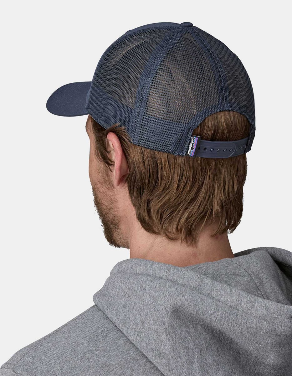 Gorra PATAGONIA P-6 LOGO LOPRO TRUCKER - New Navy - Imagen 4