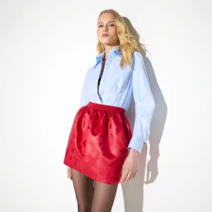 Camisa de popelín azul oxford con detalles de logotipo