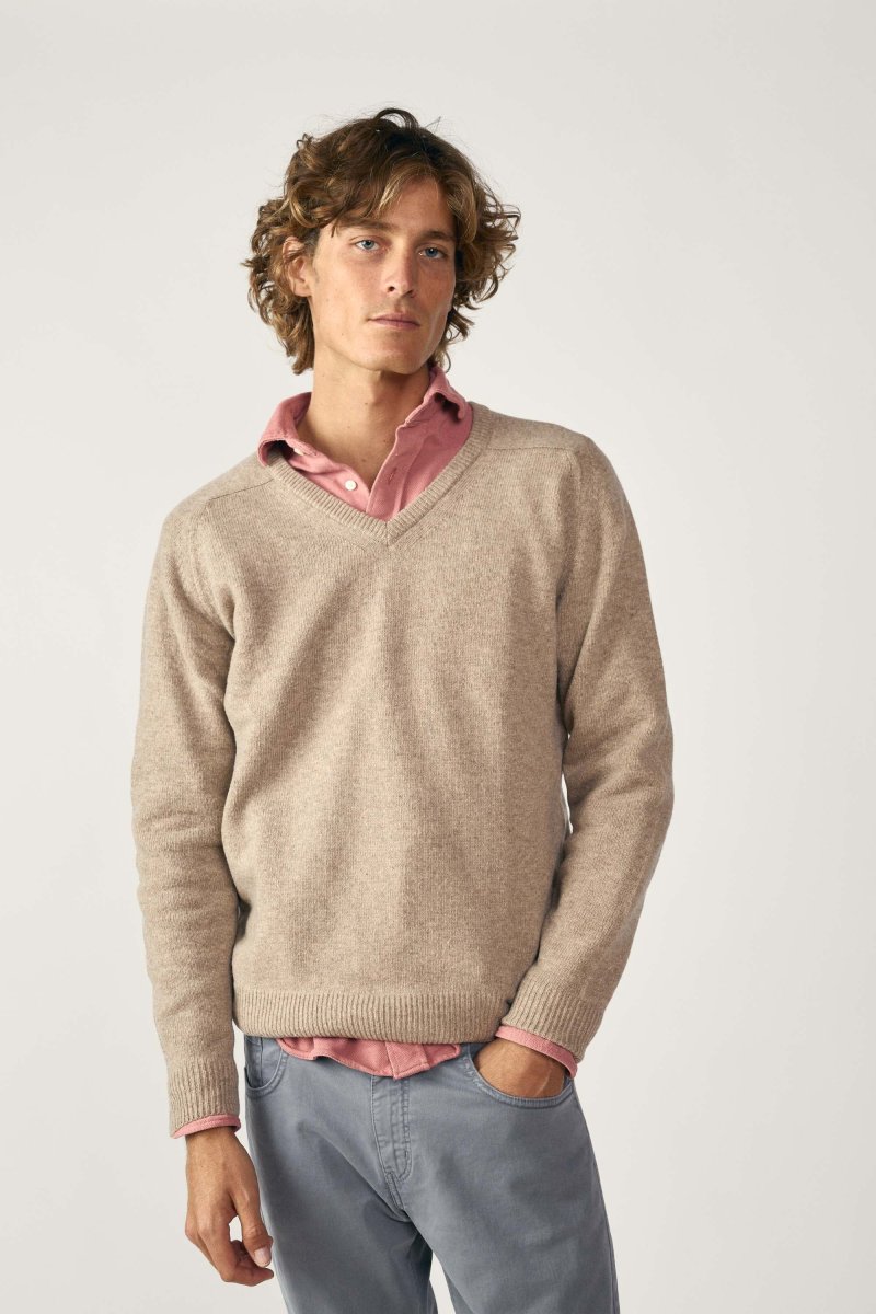 Jersey Cuello Pico Lambswool - Beige Tostado - Imagen 2
