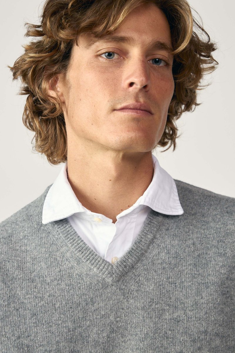 Chaleco Cuello Pico Lambswool - Gris Claro - Imagen 3