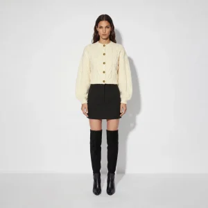 Cardigan de punto con botones dorados