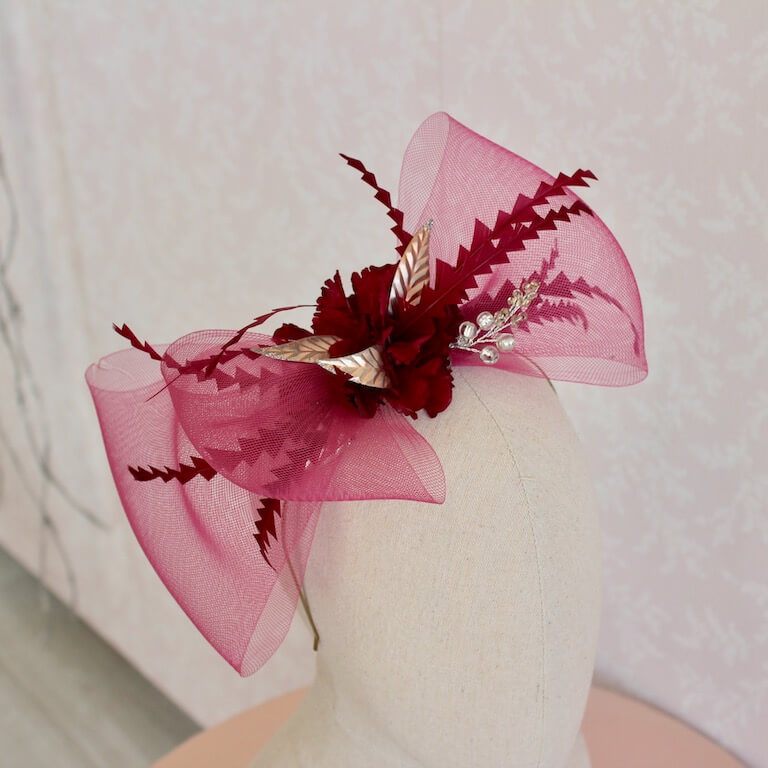 Bolso fucsia con plumas burdeos - Imagen 4