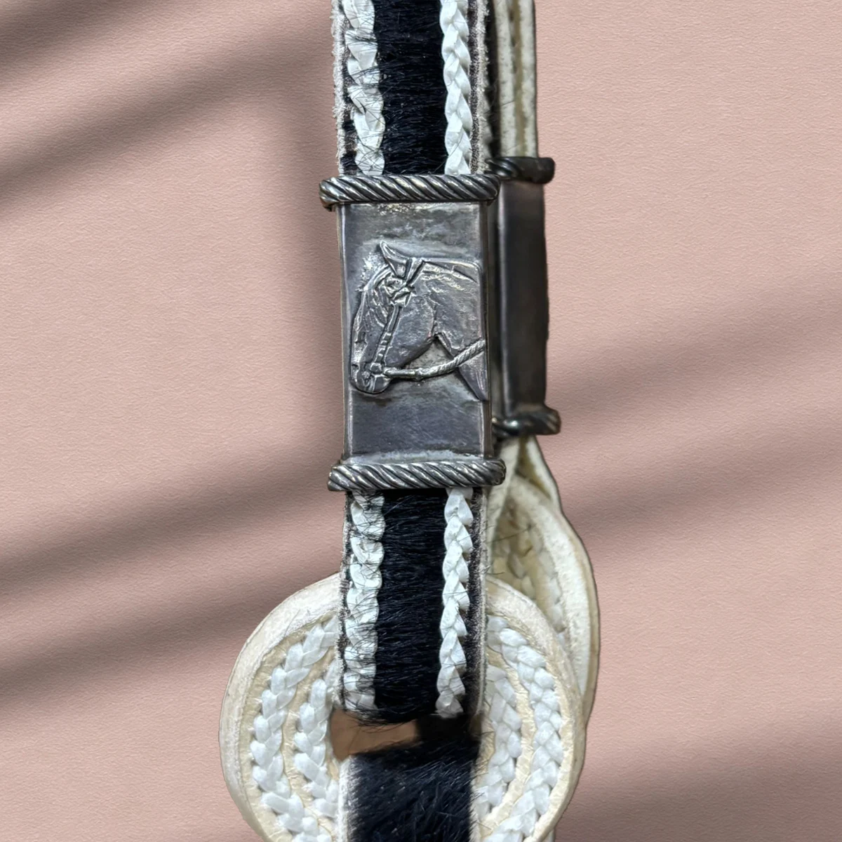 Cabezada fina de pelo negro con costura completa y pasador de alpaca - Imagen 5