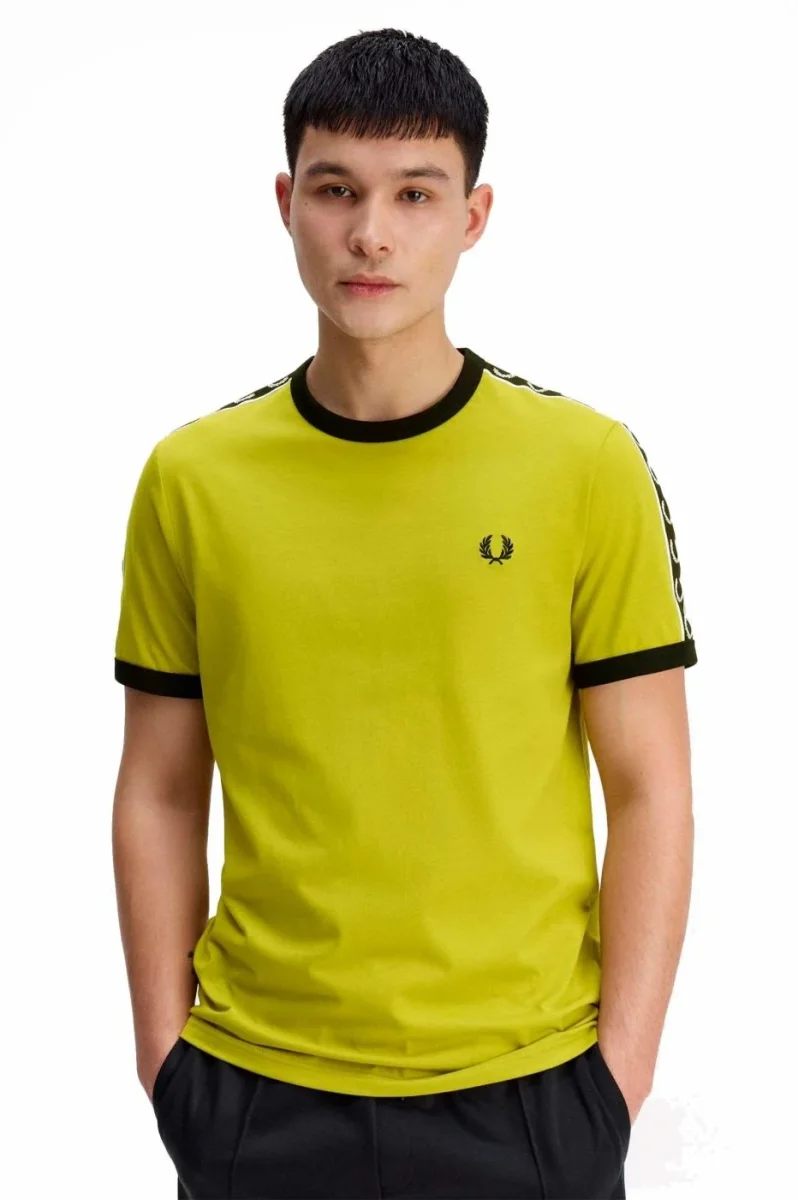 Camiseta FRED PERRY M4613 - Tballyellow/Blk - Imagen 4