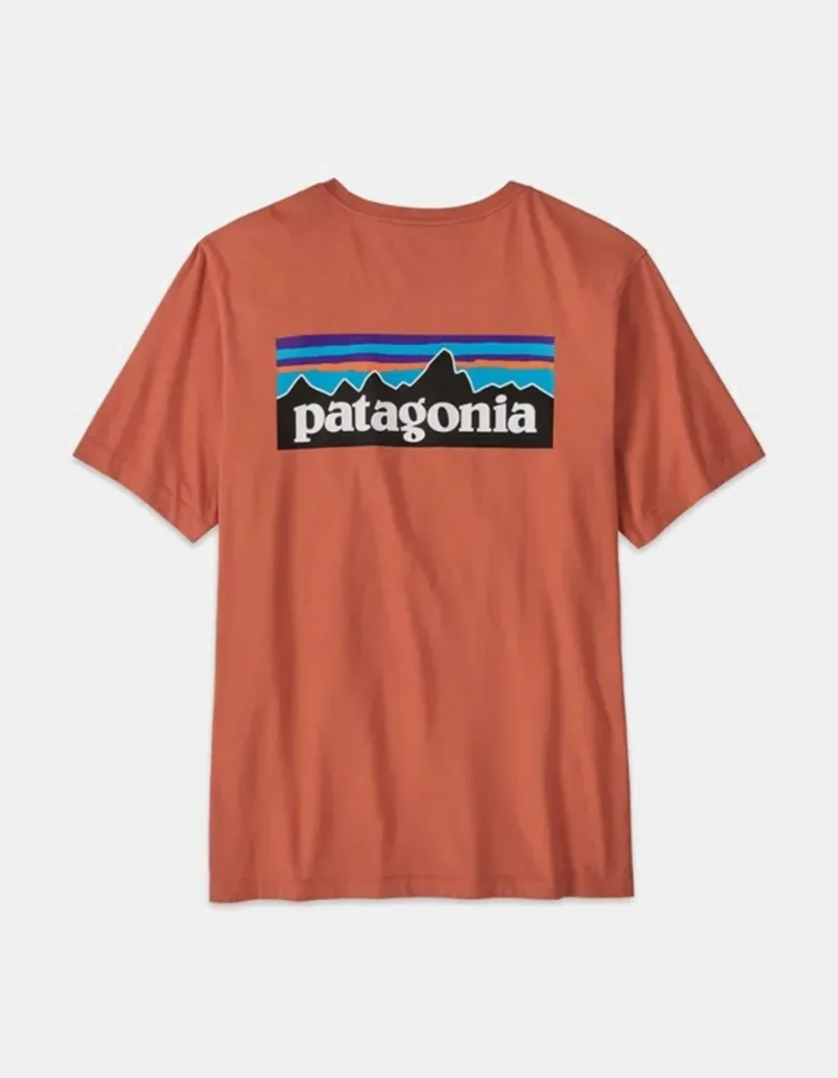 Camiseta PATAGONIA P-6 LOGO - Coal Orange - Imagen 3