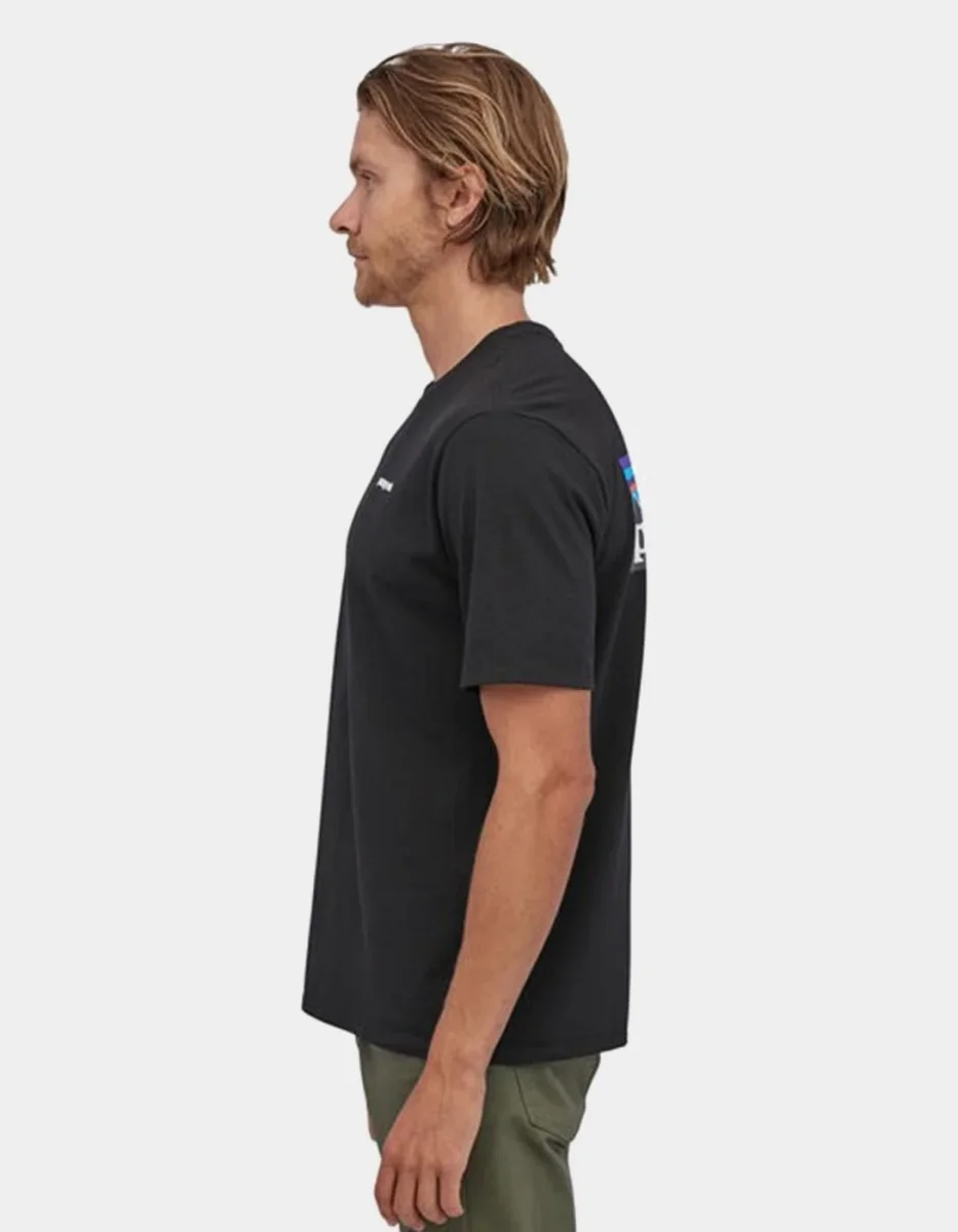 Camiseta PATAGONIA P-6 LOGO RESPONSIBILI - Black - Imagen 4