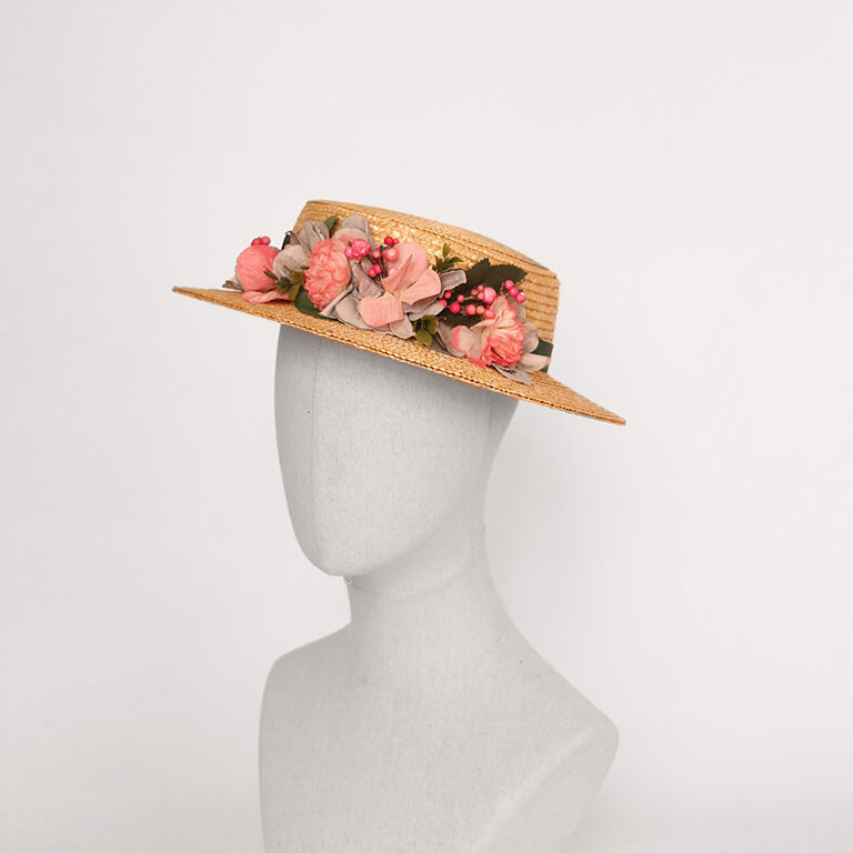 Canotier de paja y flores suaves - Imagen 3