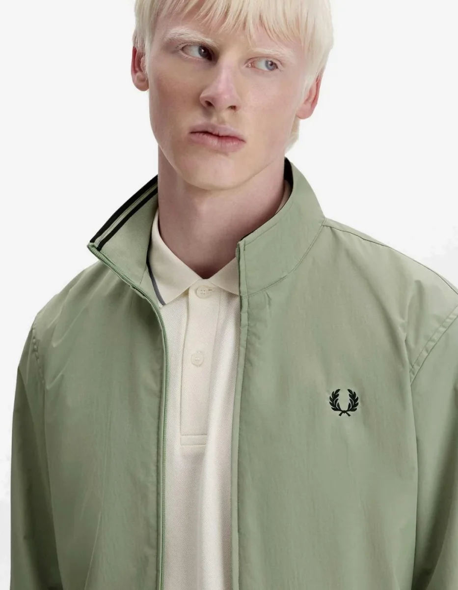 Cazadora FRED PERRY J2660 - Seagrass/Black - Imagen 4