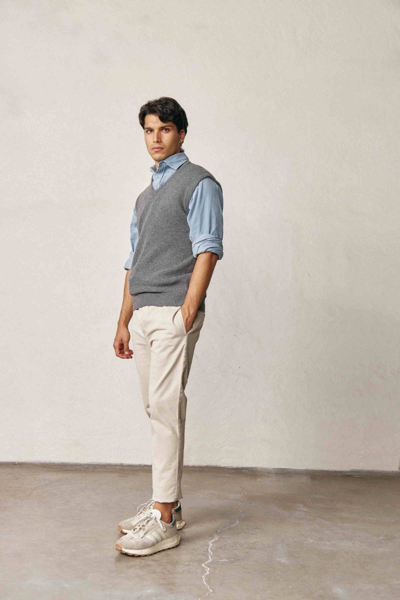 Chaleco Cuello Pico Lambswool - Gris Marengo - Imagen 3
