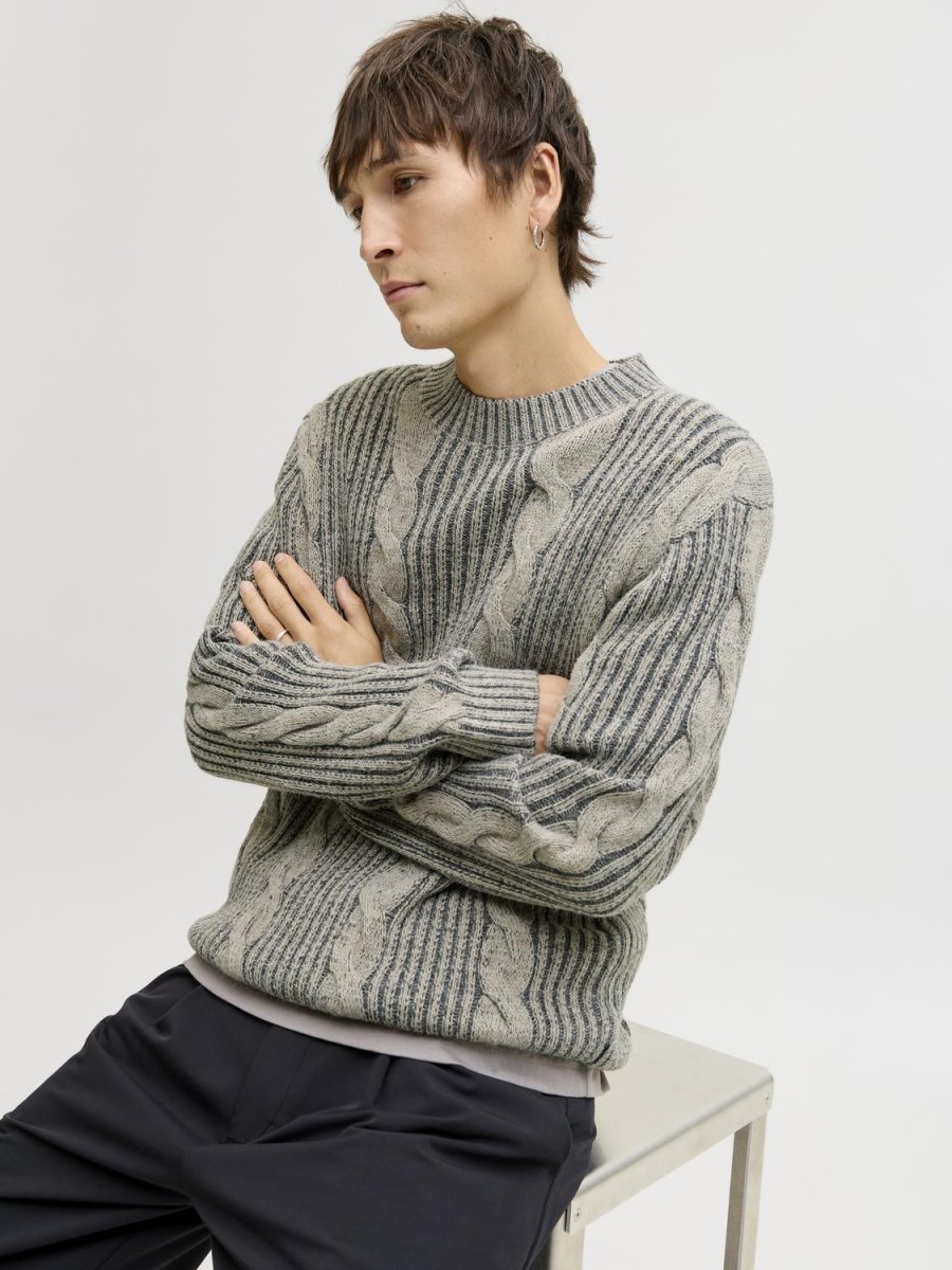SWEATER RELAXED ACANALADO CARL - Volcanic Ash - Imagen 4