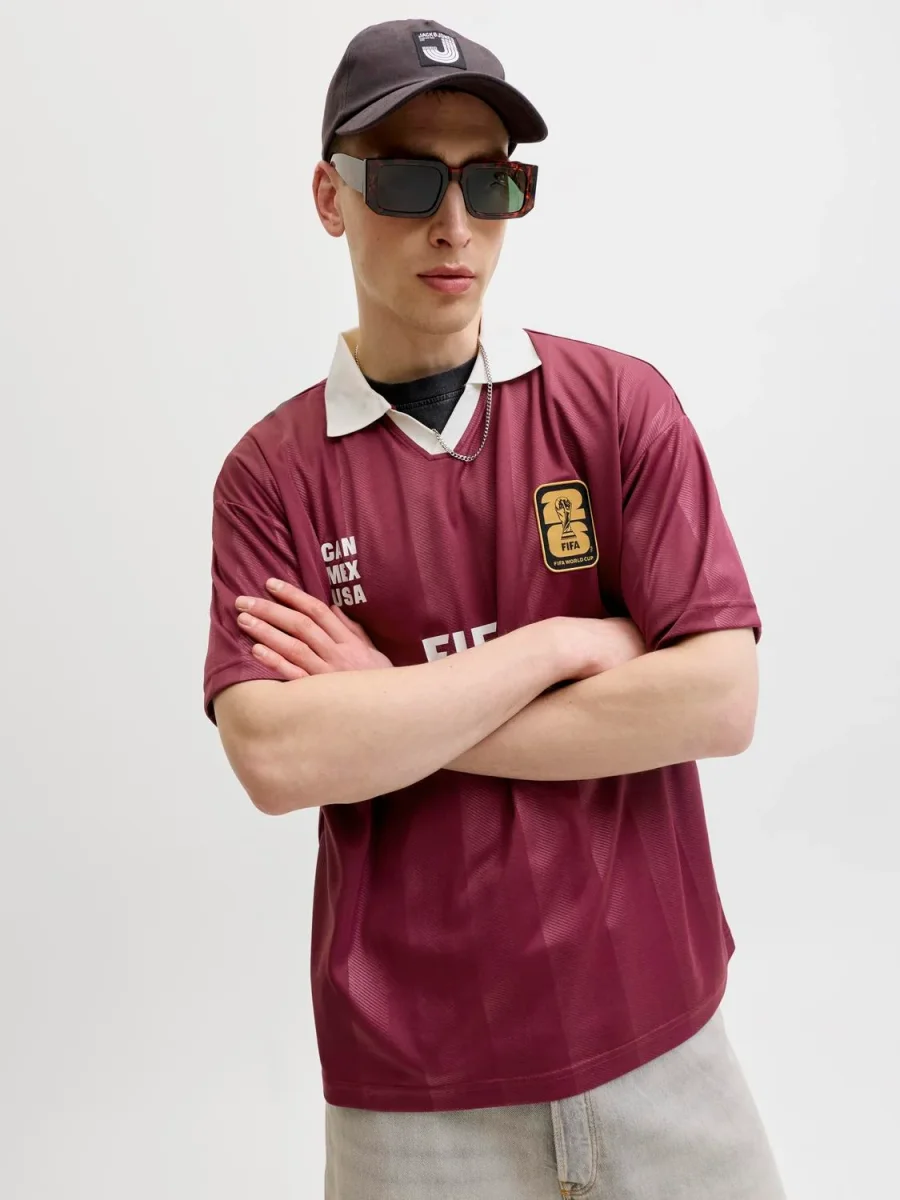 CAMISETA RELAXED POLO FIFA - Cabernet - Imagen 4