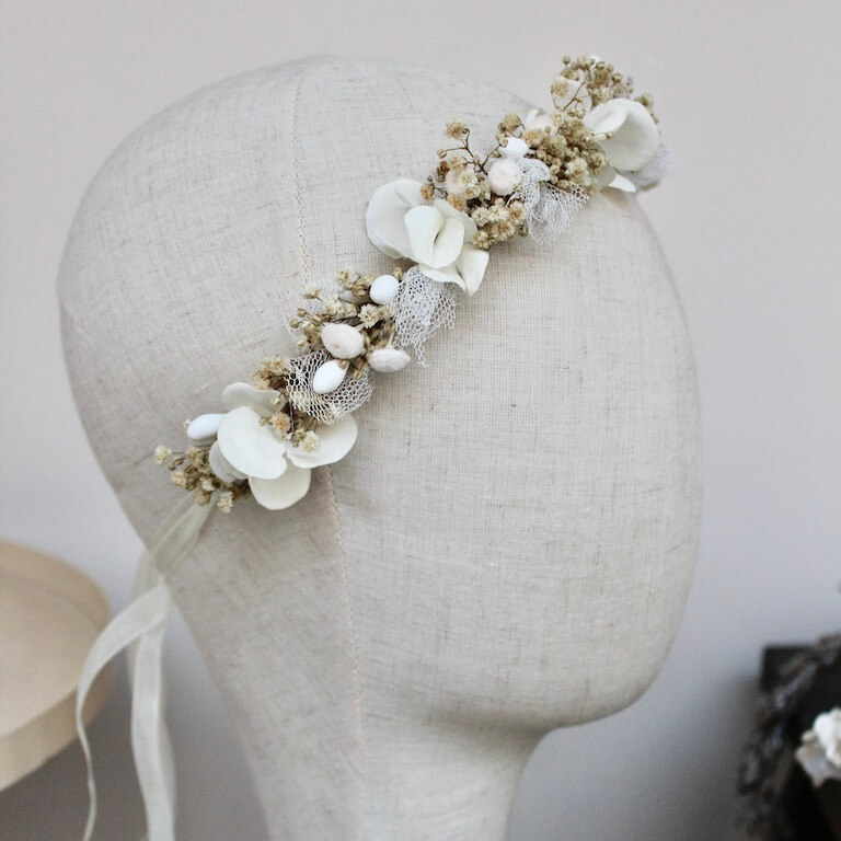 Diadema con flores crema - Imagen 5