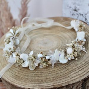 Diadema con flores crema