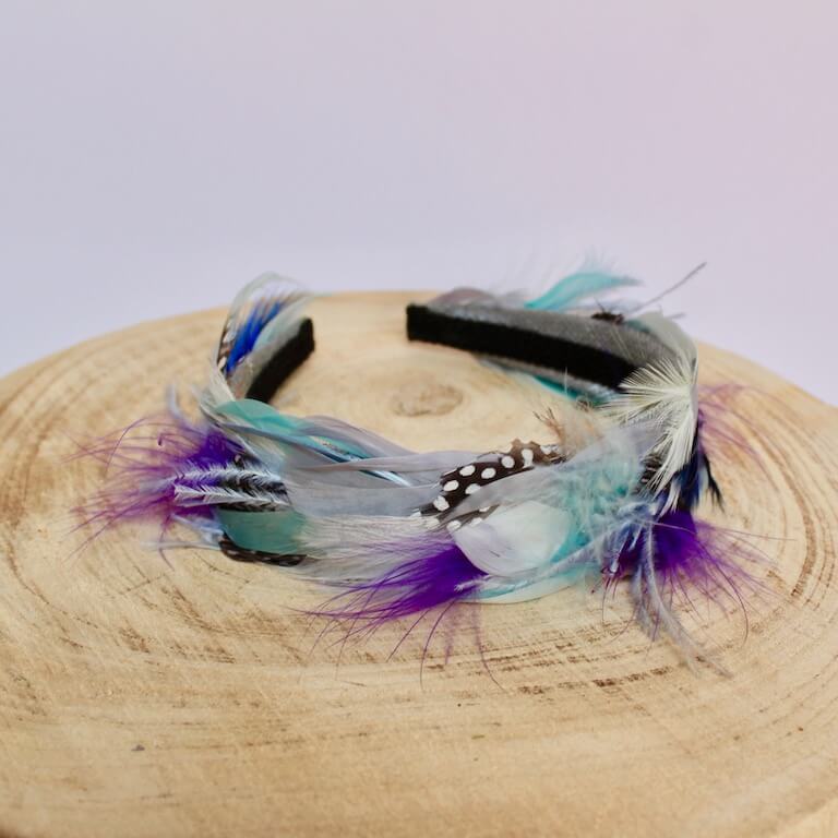 Diadema plana de plumas Egeo - Imagen 6