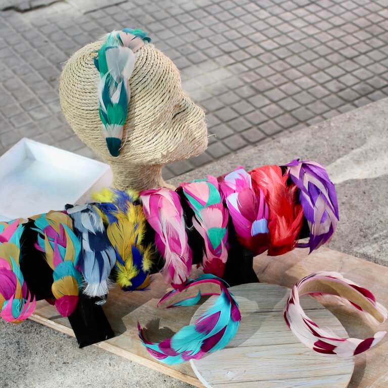 Diadema de plumas