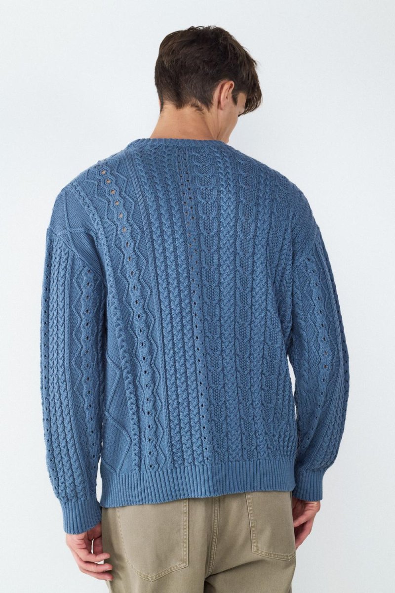 SWEATER CUELLO REDONDO CABLES BMK-NAVY BLUE - Imagen 4