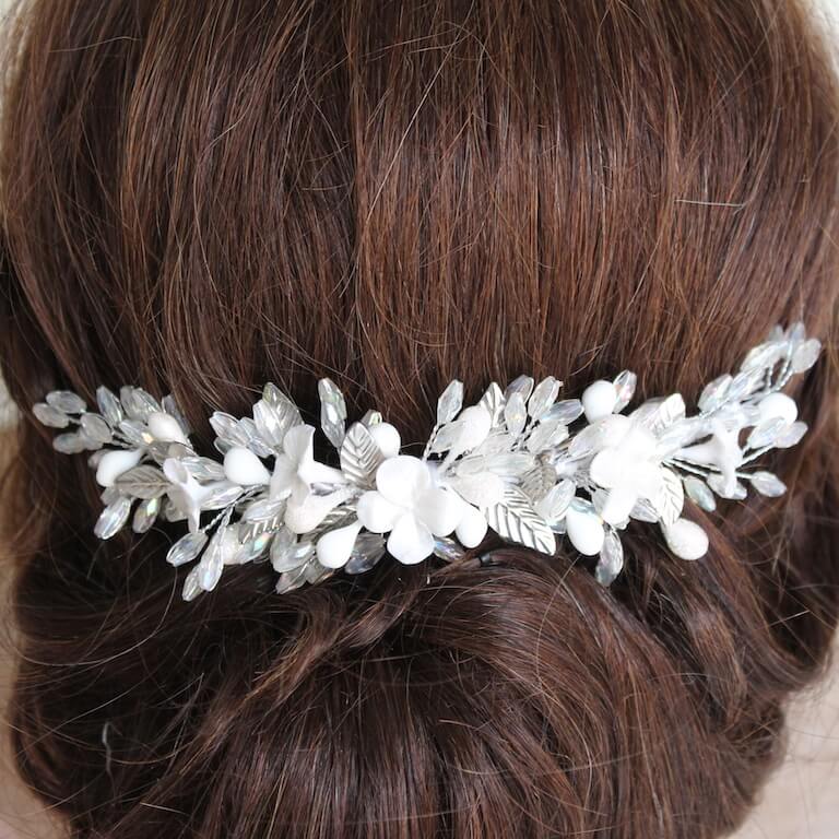 Tocado joya con flores - Imagen 7