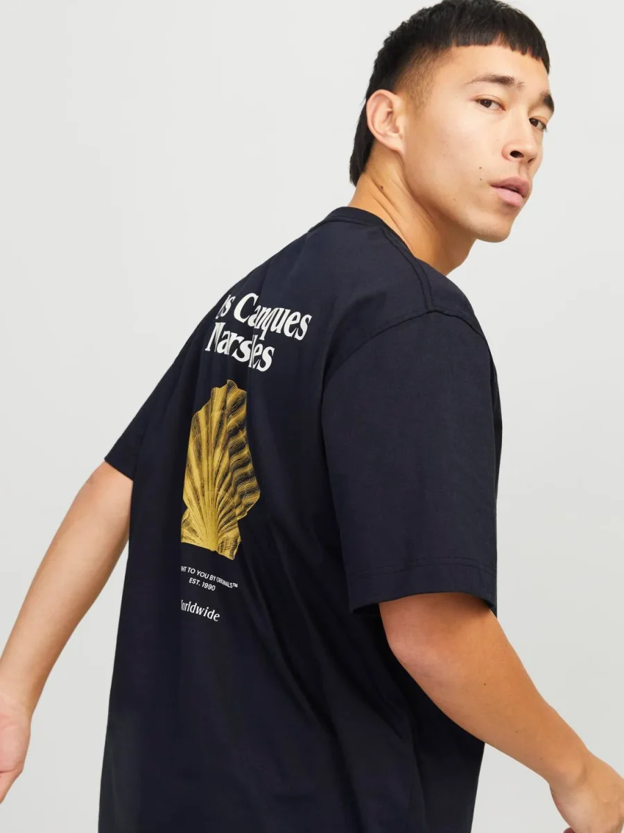 CAMISETA LOOSE ESTAMPADA PAROS SKETCH - Black Print:YELLOW CLAM - Imagen 5