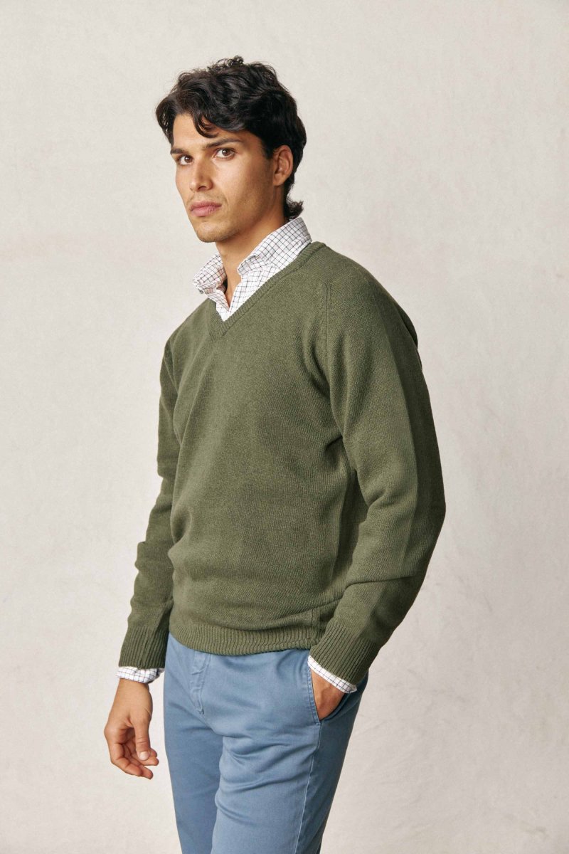 Jersey Cuello Pico Lambswool - Verde Caza Claro - Imagen 2