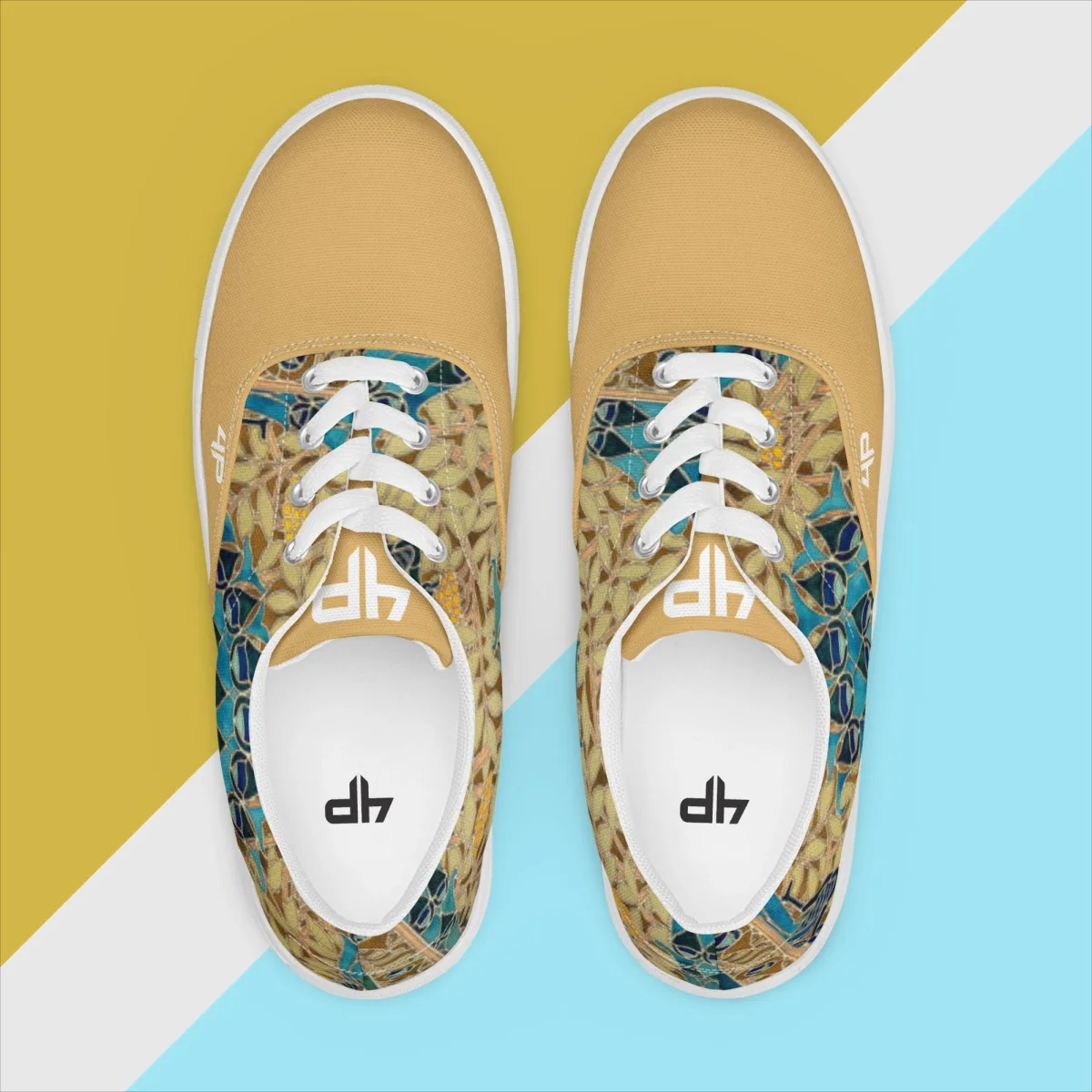 Men’s lace-up canvas shoes