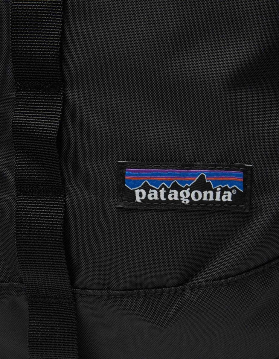 Mochila PATAGONIA REFUGIO DAY PACK 26L - Black - Imagen 4