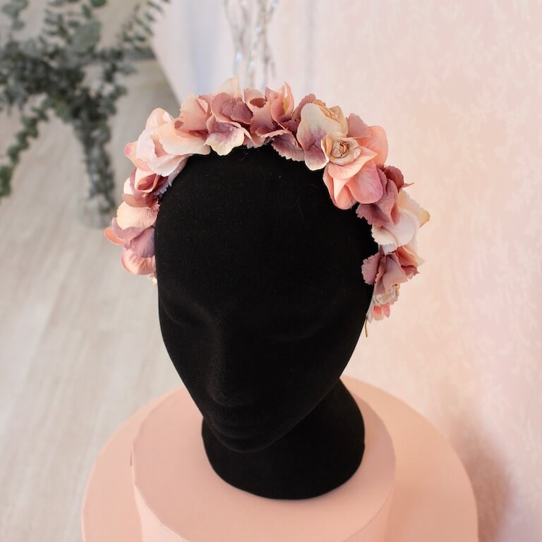 Diadema para niña de flores rosa - Imagen 4