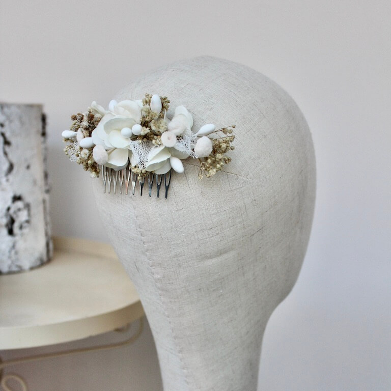 Peineta de flores crema - Imagen 5