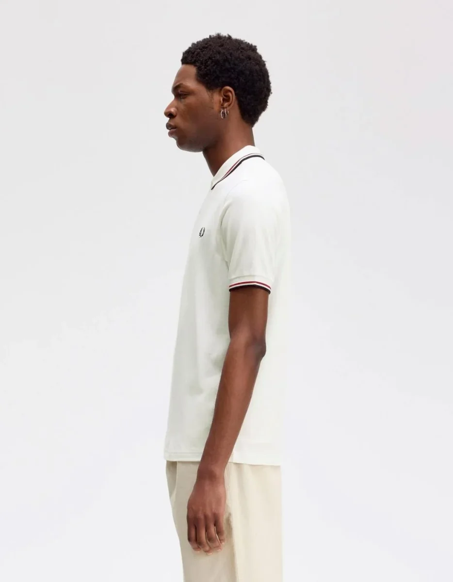 Polo FRED PERRY M3600 - Snow White/Burnt Red/Navy - Imagen 3