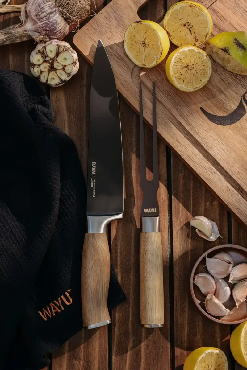 Set Cuchillo y Tenedor Wayu con Mango de Madera - Imagen 3