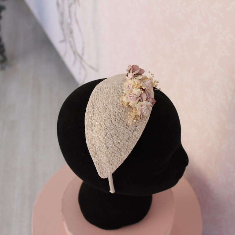 Tocado para niña con casquete - Imagen 4