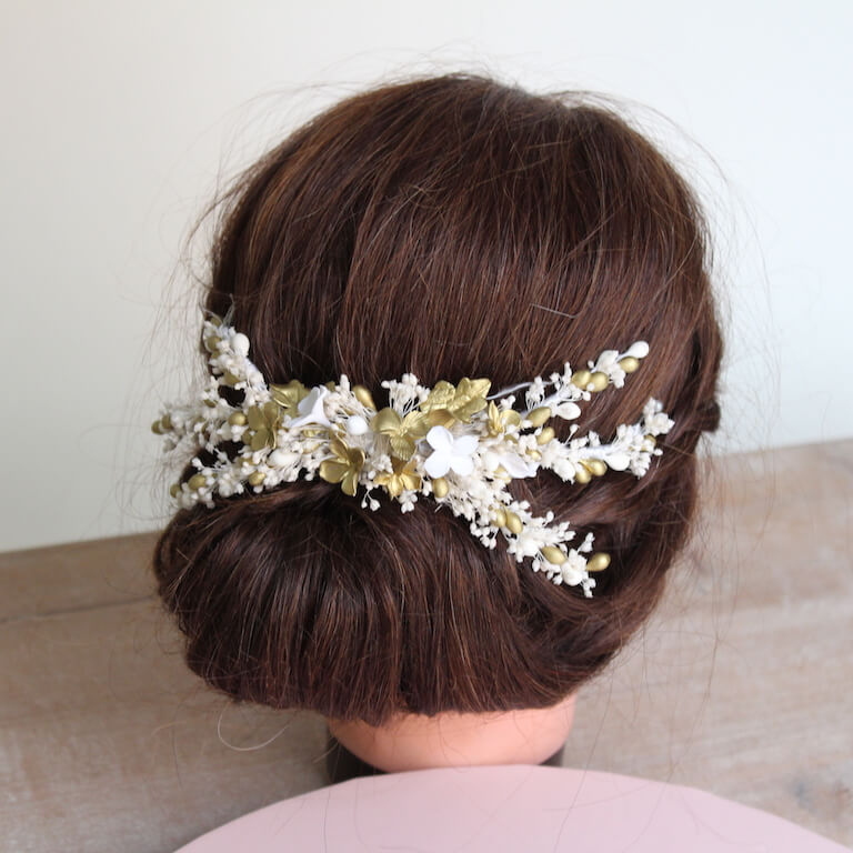 Tocado novia blanco y dorado - Imagen 5