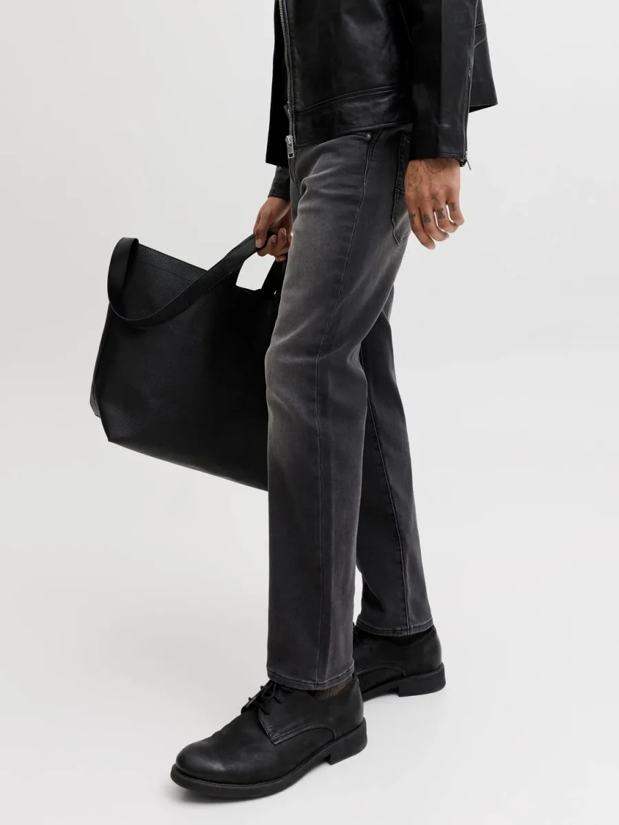 JEAN TAPERED TIRO BAJO MIKE 426 - Black Denim - Imagen 4