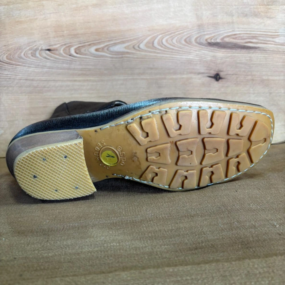 Zapato de Cuero Engrasado con Planta de Goma - Imagen 4